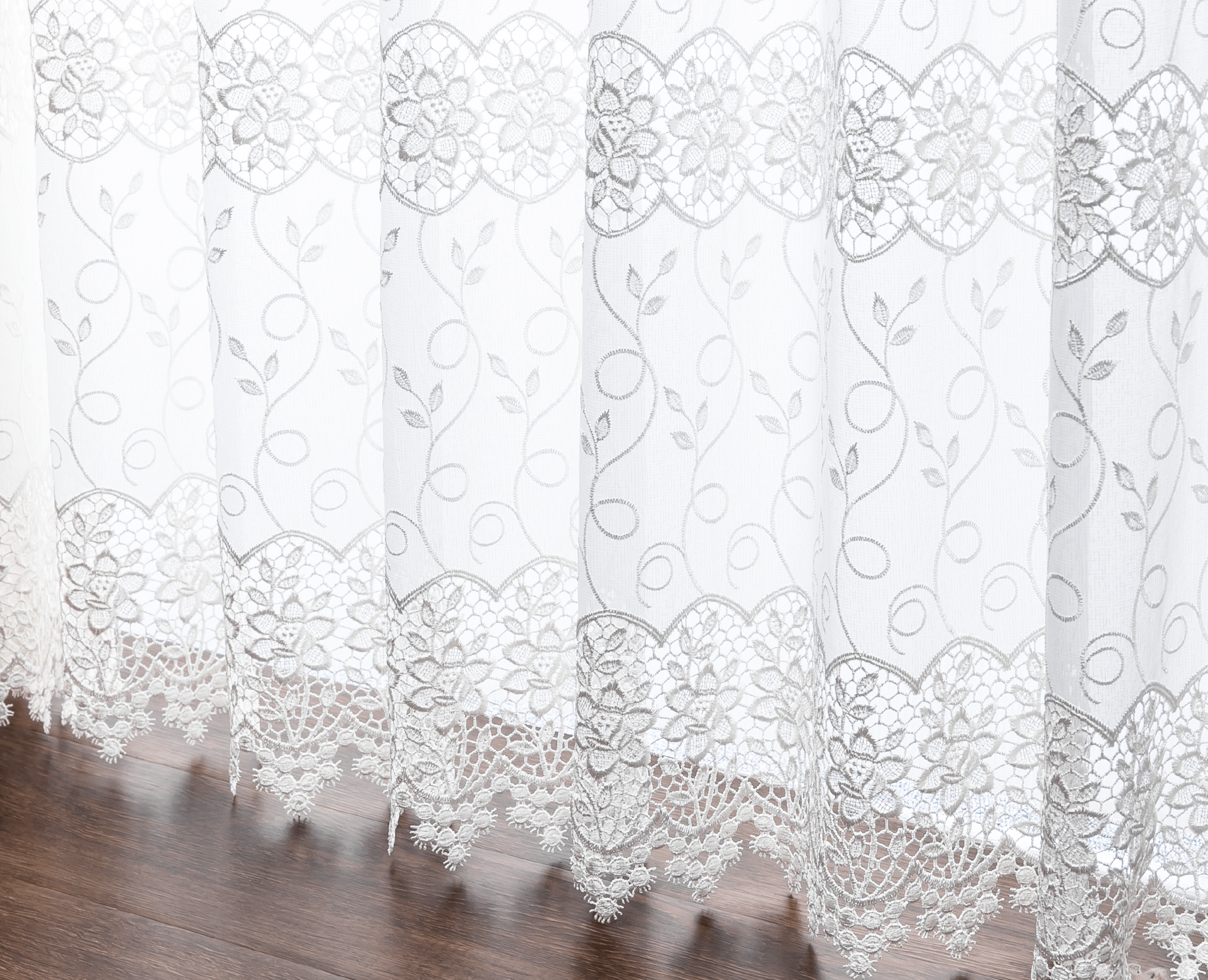 カーテンの画像